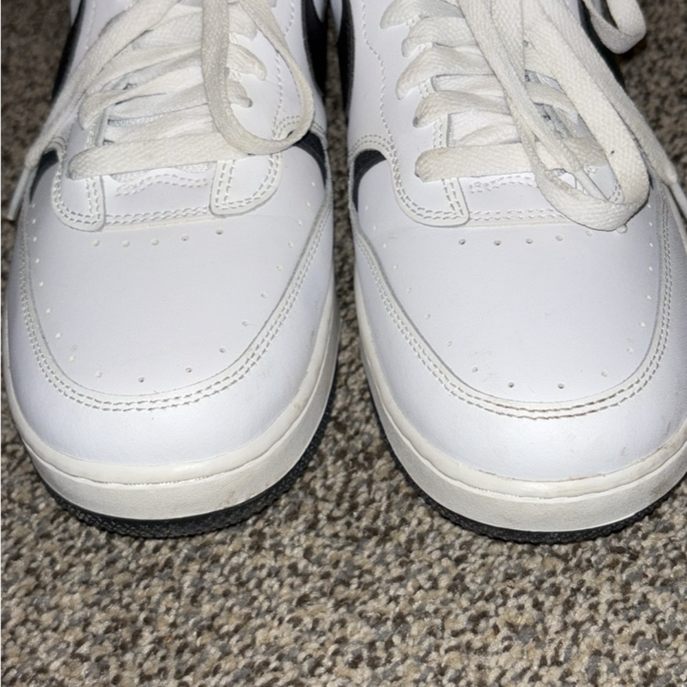 Nike Classic White and Black Athletic Shoes - Picture 2 of 2